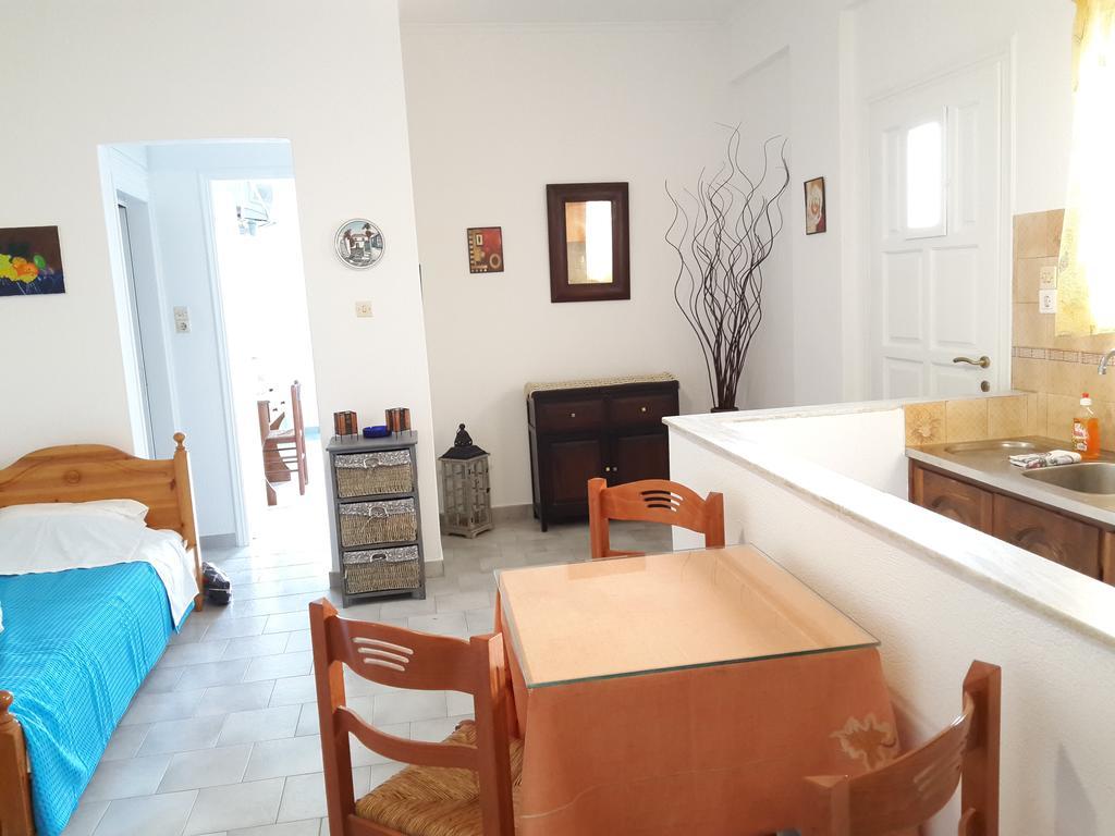 Paros Rooms Dora Dış mekan fotoğraf